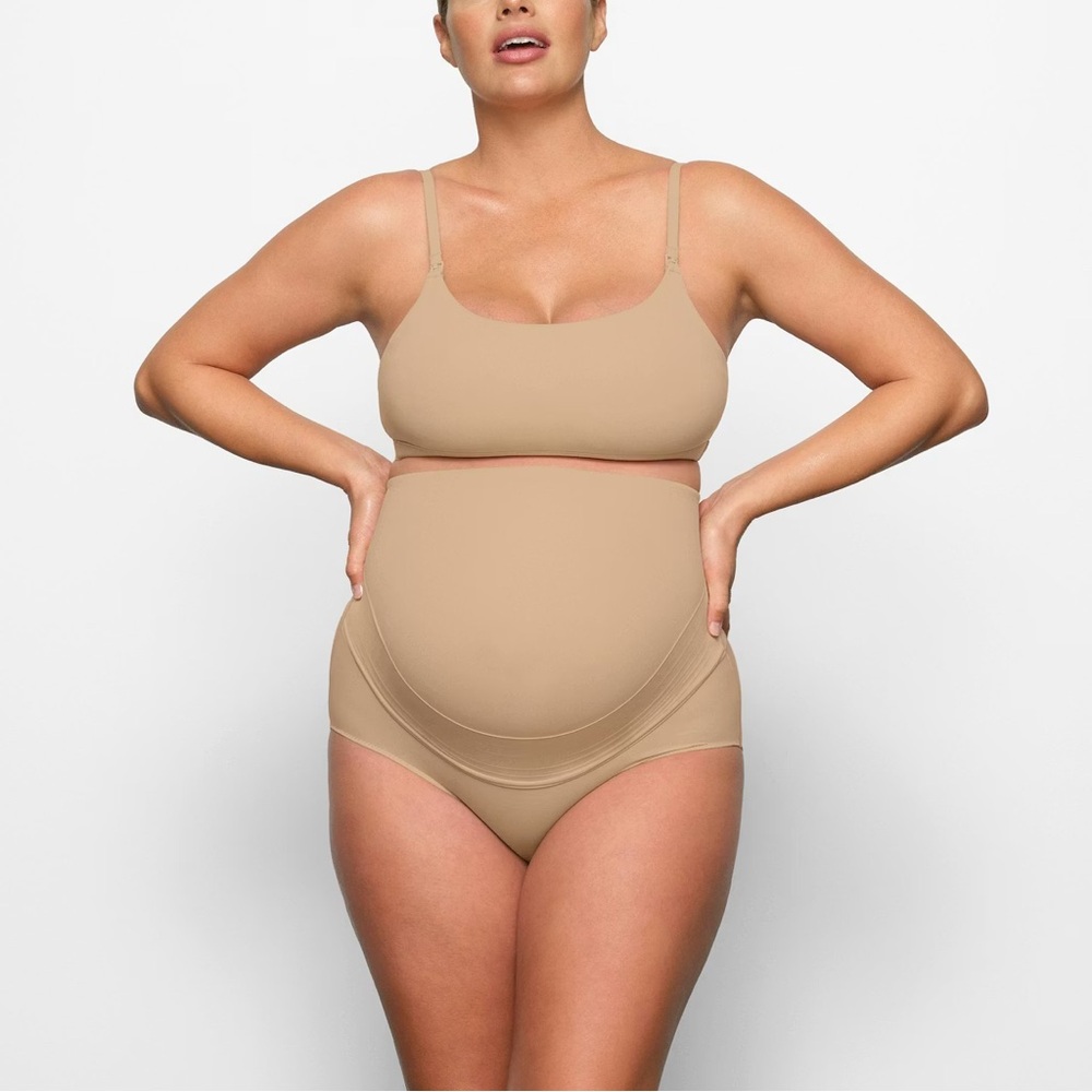 SKIMS FITS EVERYBODY MATERNITY PUMPING SCOOP BRALETTE NWOT